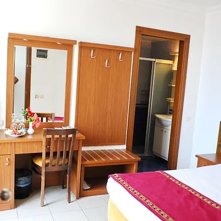 Royal Hill Szálloda 3*