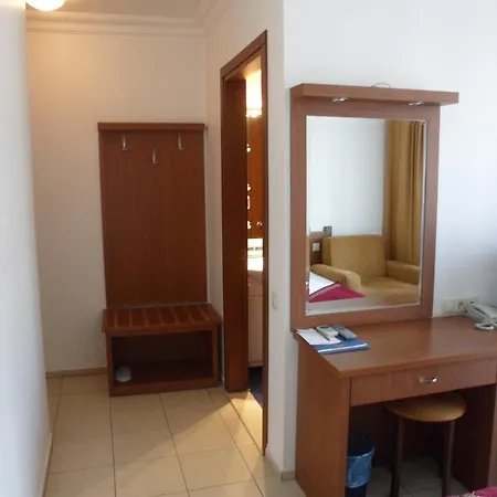 Hotel Royal Hill 3*