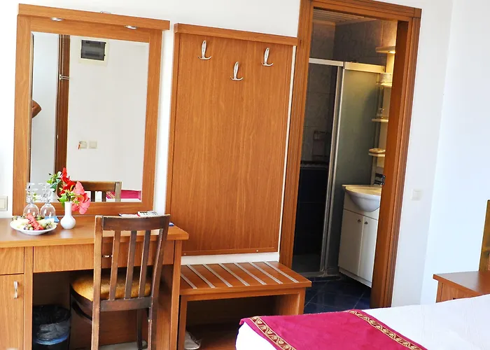 Royal Hill Hotel 3*