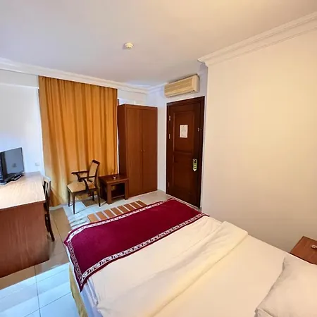 Royal Hill Hotel 3*