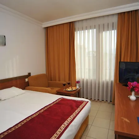 Royal Hill Hotel 3*